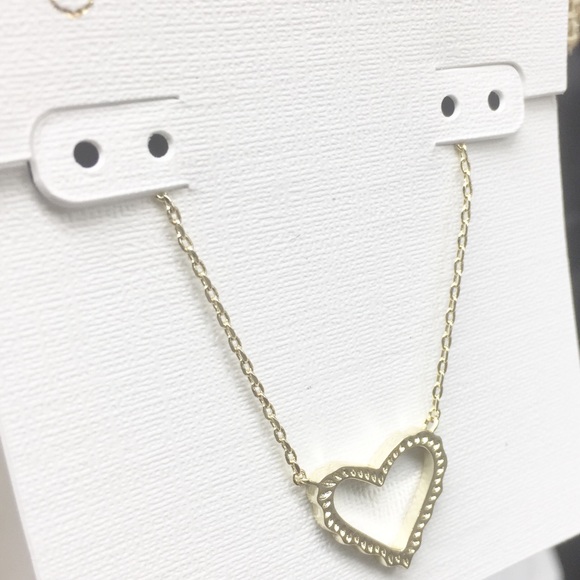 Kendra Scott Sophee Heart Necklace Gold Plated - Picture 2 of 5